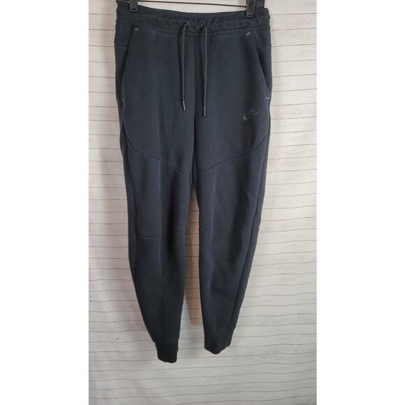 Nike Sportswear Tech Fleece Joggers in Black, sz Small - Picture 2 of 16
